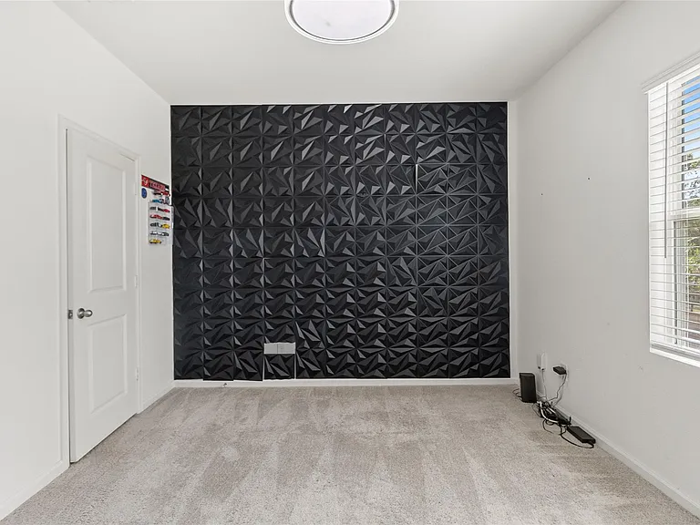 14707 Callard Ct — Photo 24