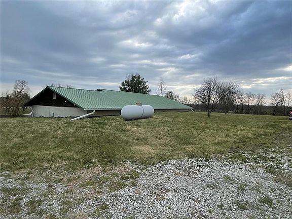 4th image of 10697 SW 116th Hwy