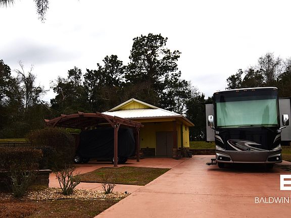 3rd image of 484 Portofino Loop