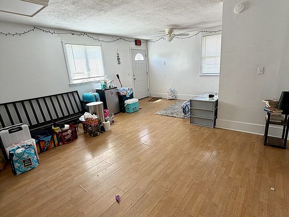 5th image of 224 W Otterman St #1