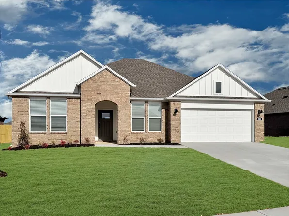 511 W Canada Dr, Farmington, AR 72730