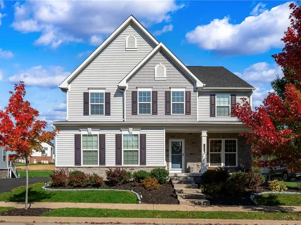 169 Bucktail Dr, Cranberry Township, PA 16066