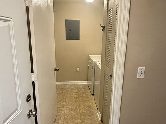 5th image of 5536 Metrowest Blvd #8201