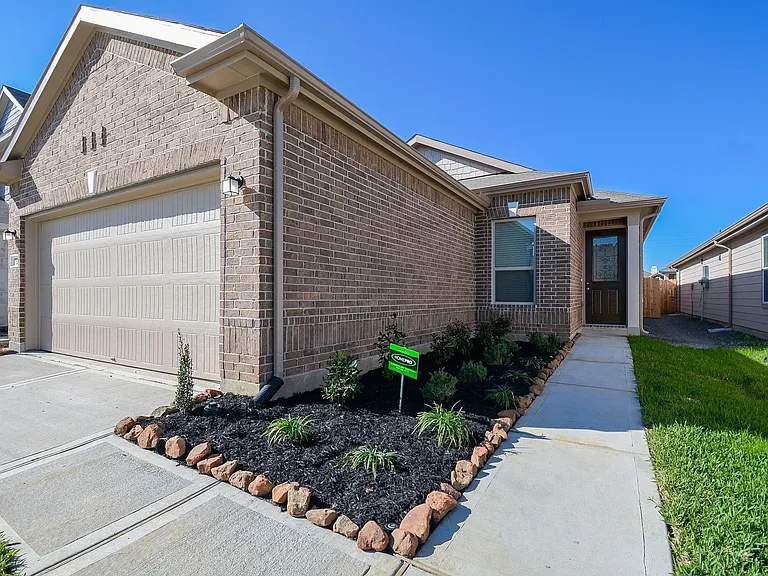 17327 Rock Willow Ln — Photo 2