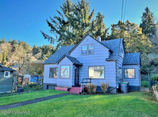 4743 Cedar St, Astoria, OR 97103