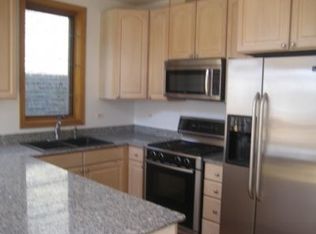 1420 W Hollywood Ave #3, Chicago, IL 60660