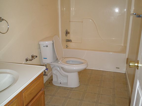 3rd image of 62 Harrison Ave APT 2