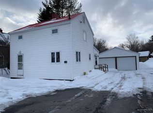 37 Parsons St, Presque Isle, ME 04769