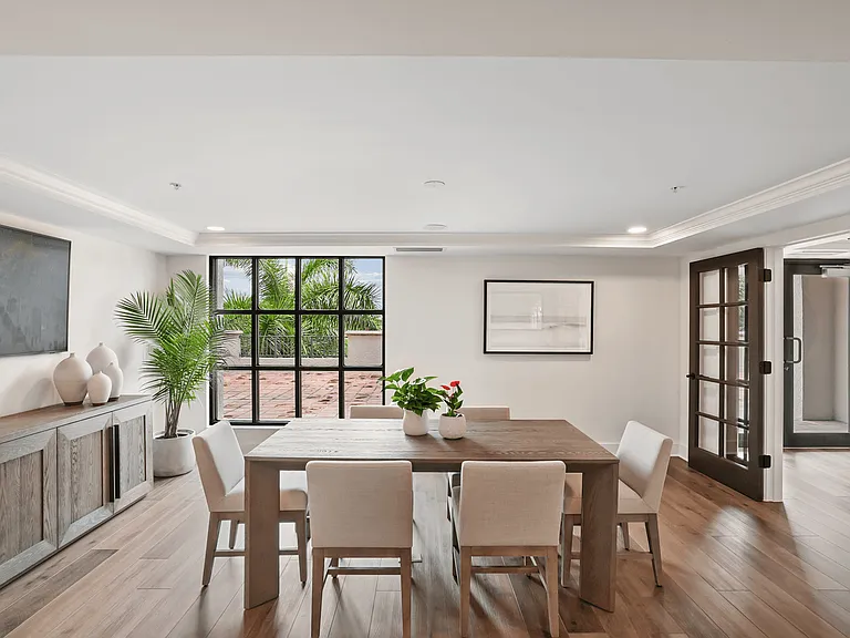 Gables Grand Plaza Apartments — Photo 19