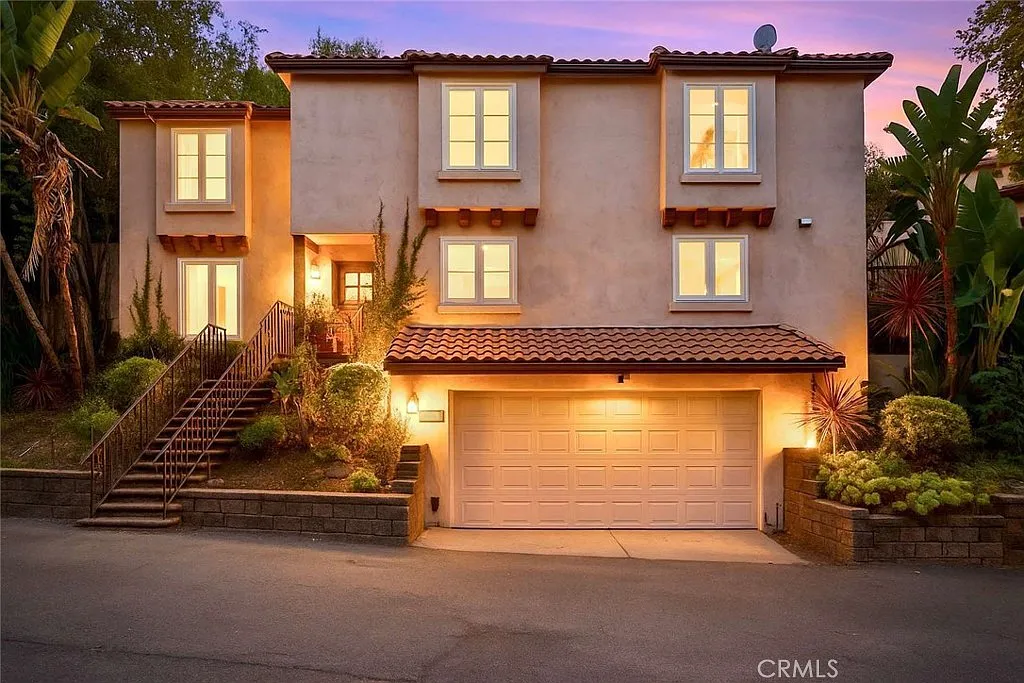Building Photo - 4007 Alta Mesa Studio Ctr