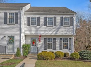 49 Hampshire Dr, Mendham, NJ 07945