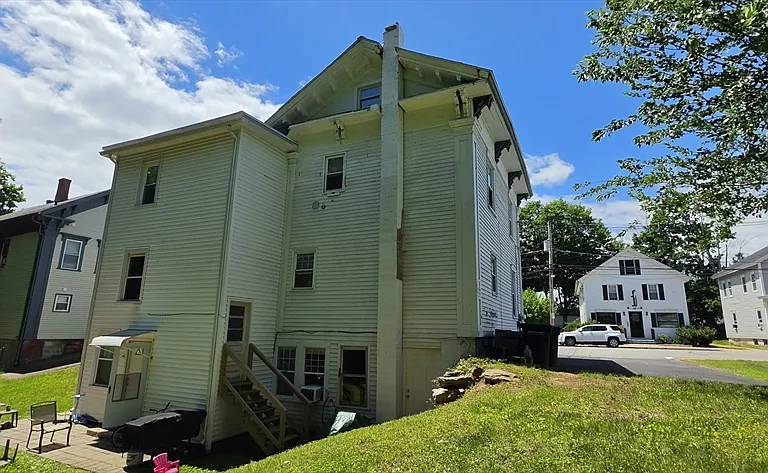 16 Central St #2 — Photo 18