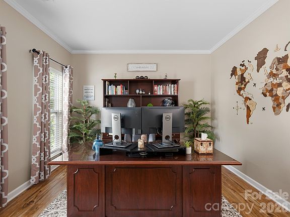 5th image of 6520 McIlwaine Rd