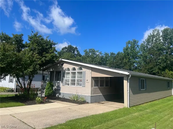 14 Cardinal Dr, Hiram, OH 44234