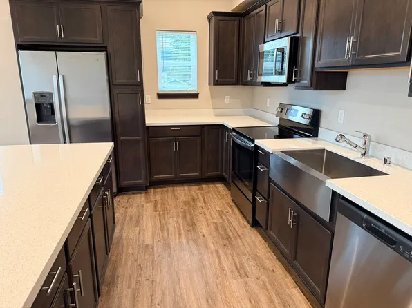 225 Penny Ave #E, Granite Falls, WA 98252