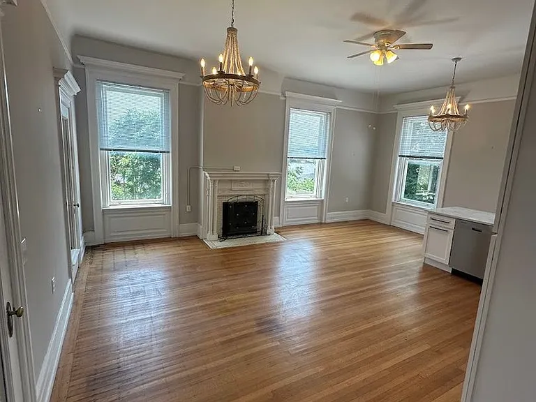 254 N Allegheny St — Photo 22