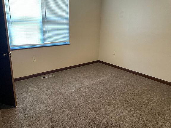 4th image of 3000 N Joplin St APT 22