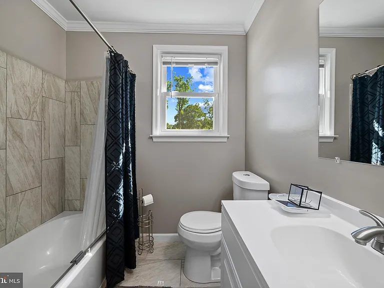 1216 Haines Ave — Photo 21