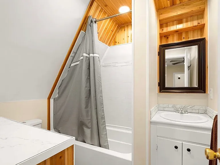 125 Croft Ave — Photo 18