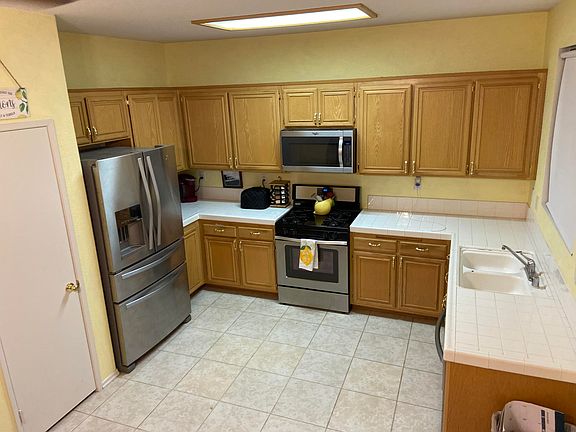 5th image of 45635 Knightsbridge St