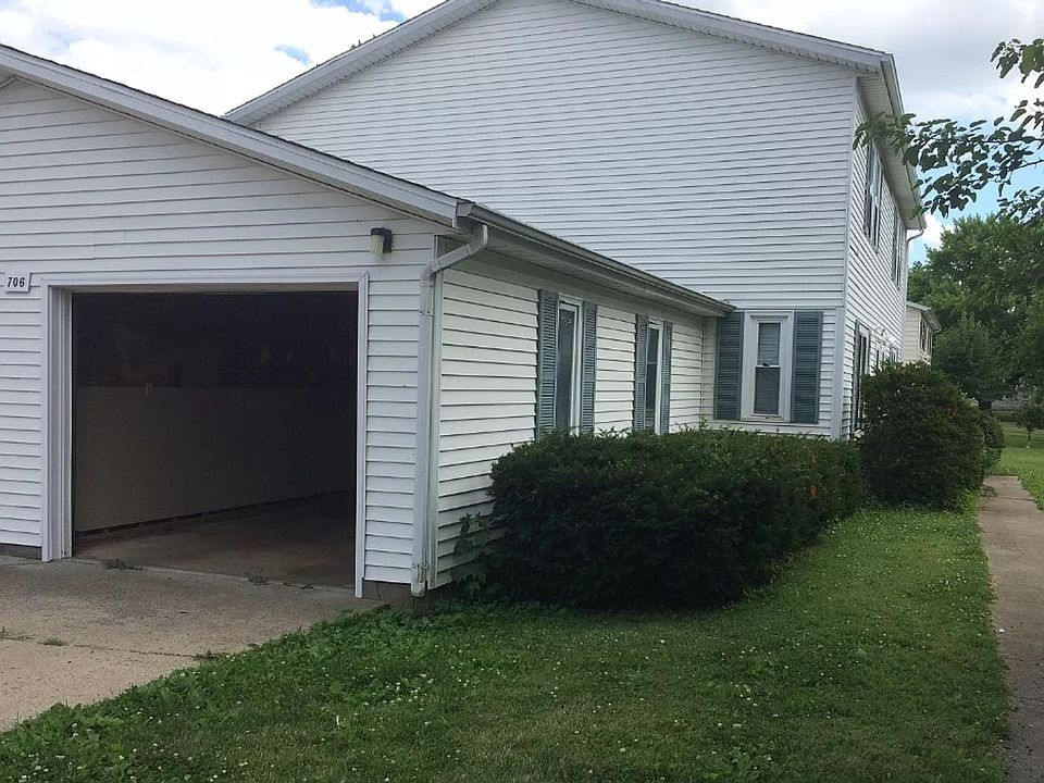 1st image of 706 Crescent Dr #A