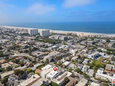 2431 3rd St APT 2, Santa Monica, CA, 90405