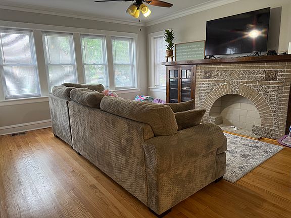 2nd image of 5754 W Pensacola Ave #1