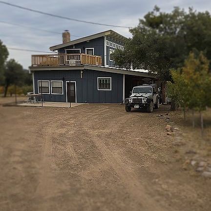 3rd image of 201 Colleen Canyon Trl