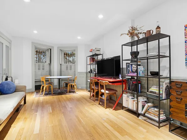 581 Greene Avenue image 1 of 6