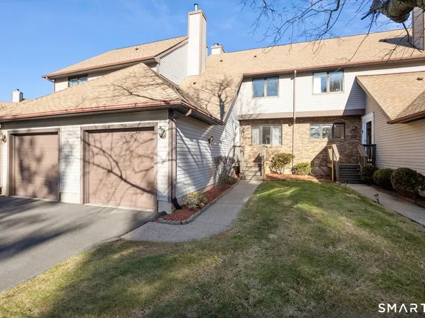 312 Foxboro Drive #312, Newington, CT 06111