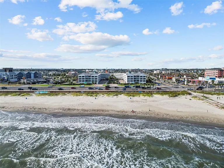 Seawall Blvd — Photo 15