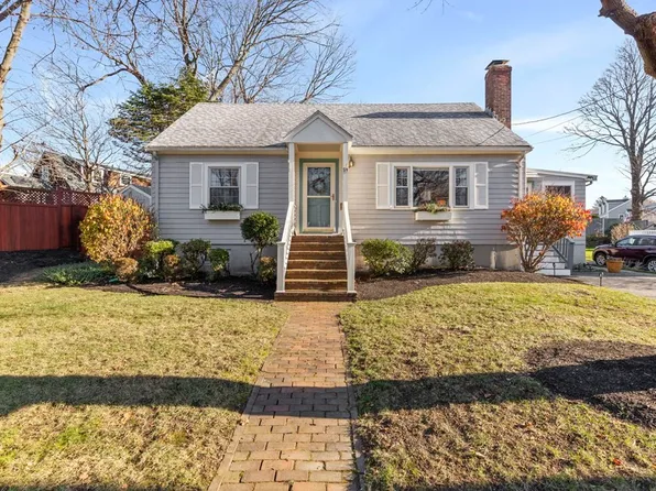 9 Lawrence St, Beverly, MA 01915
