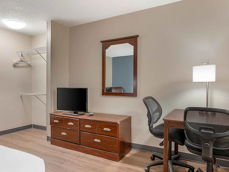 Studio Suite - 1 Queen Bed
