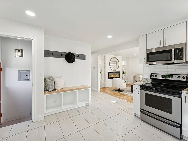 1021 E Millbert Ave — Photo 7