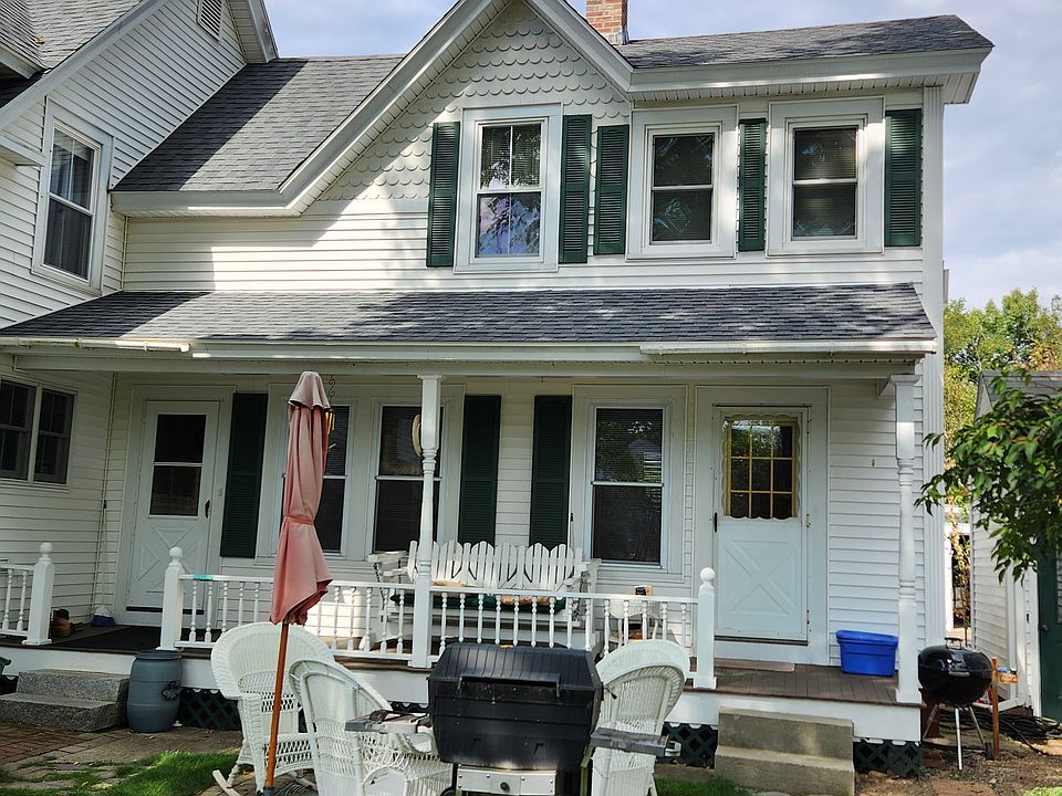 2 story apt. With porch and shared patio. Has furniture and grill.