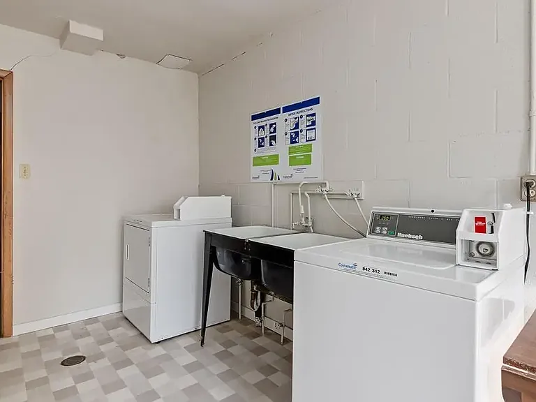 549 Belfast St SE #5 — Photo 25