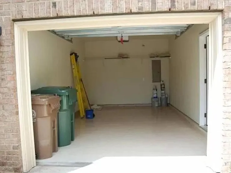 306 Linden Park Ln — Photo 6