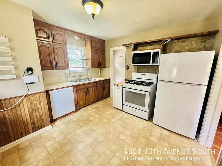 4601 13th Ave S — Photo 8