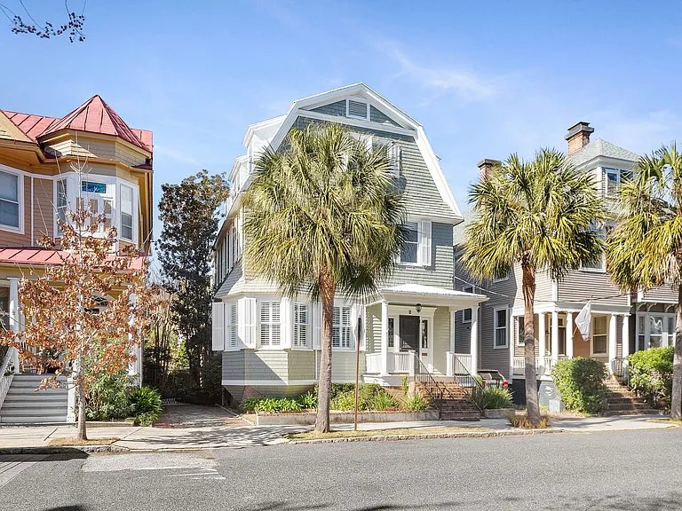 5 Colonial St — Photo 43