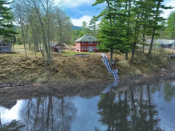 116 Roosevelt Terrace, Northville, NY 12134