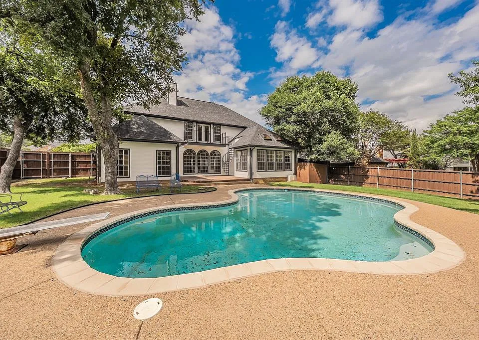 543 Timber Ridge Dr