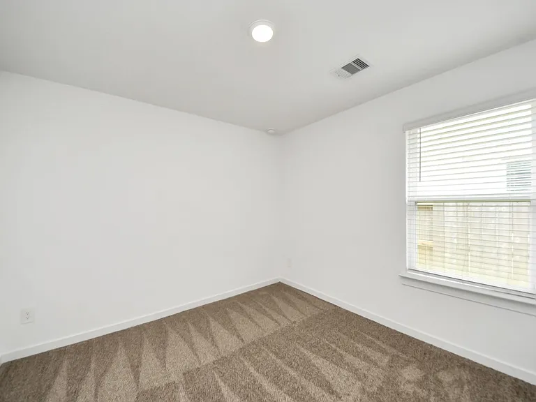 1618 Westway Dr — Photo 9