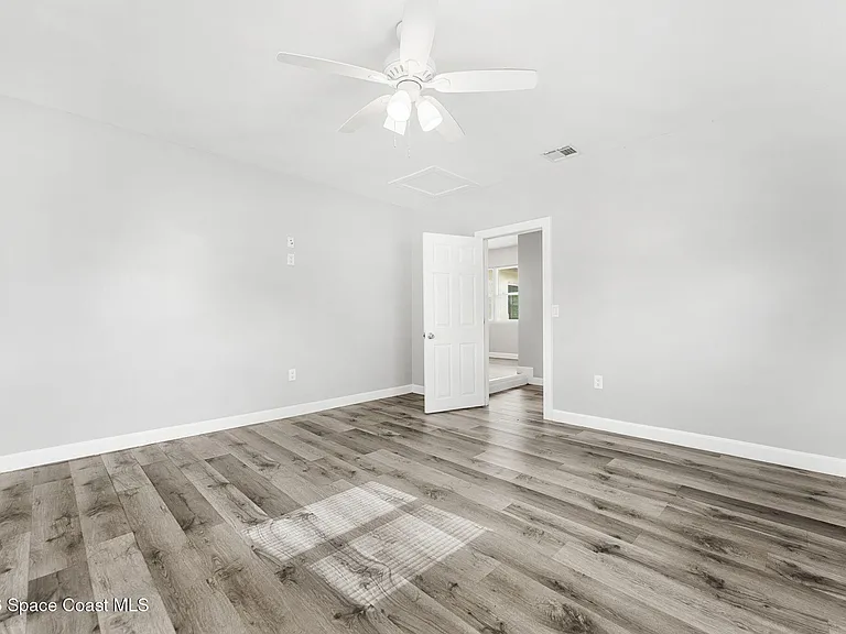 2426 Clemson Dr — Photo 17