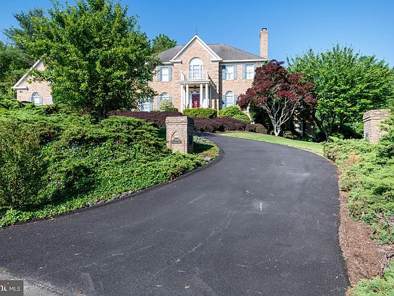 5th image of 7895 Trafalgar Pl
