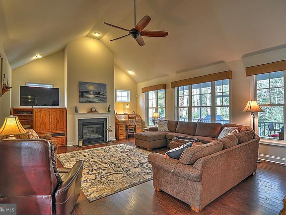 5th image of 23830 Samuel Adams Cir