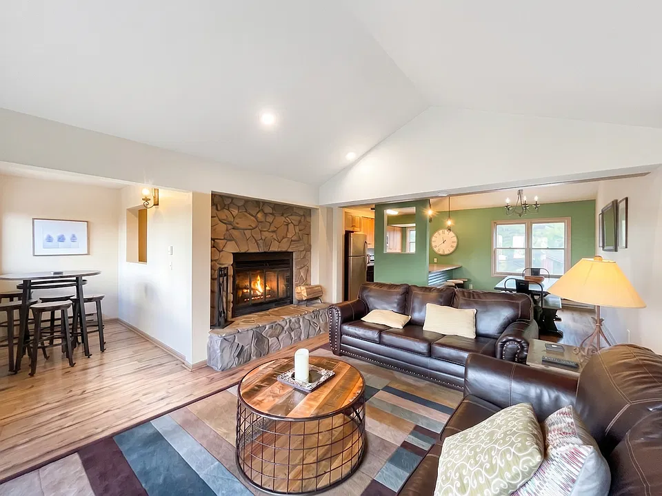 1120 Baldy Rd