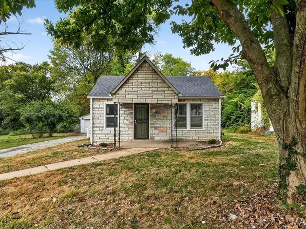 10179 Imperial Dr, Saint Louis, MO 63136