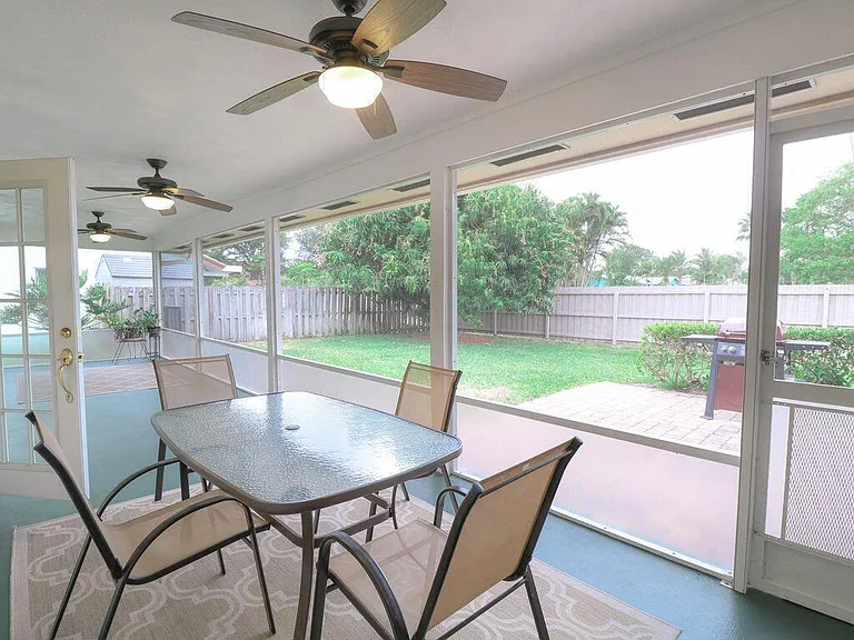 73 Pine Hill Trl W — Photo 27