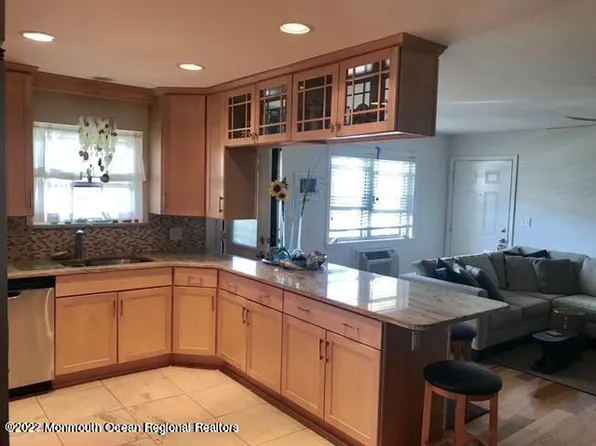 159 Wharfside Dr, Monmouth Beach, NJ 07750