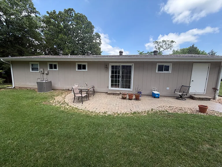 371 Greenbrier Dr — Photo 11